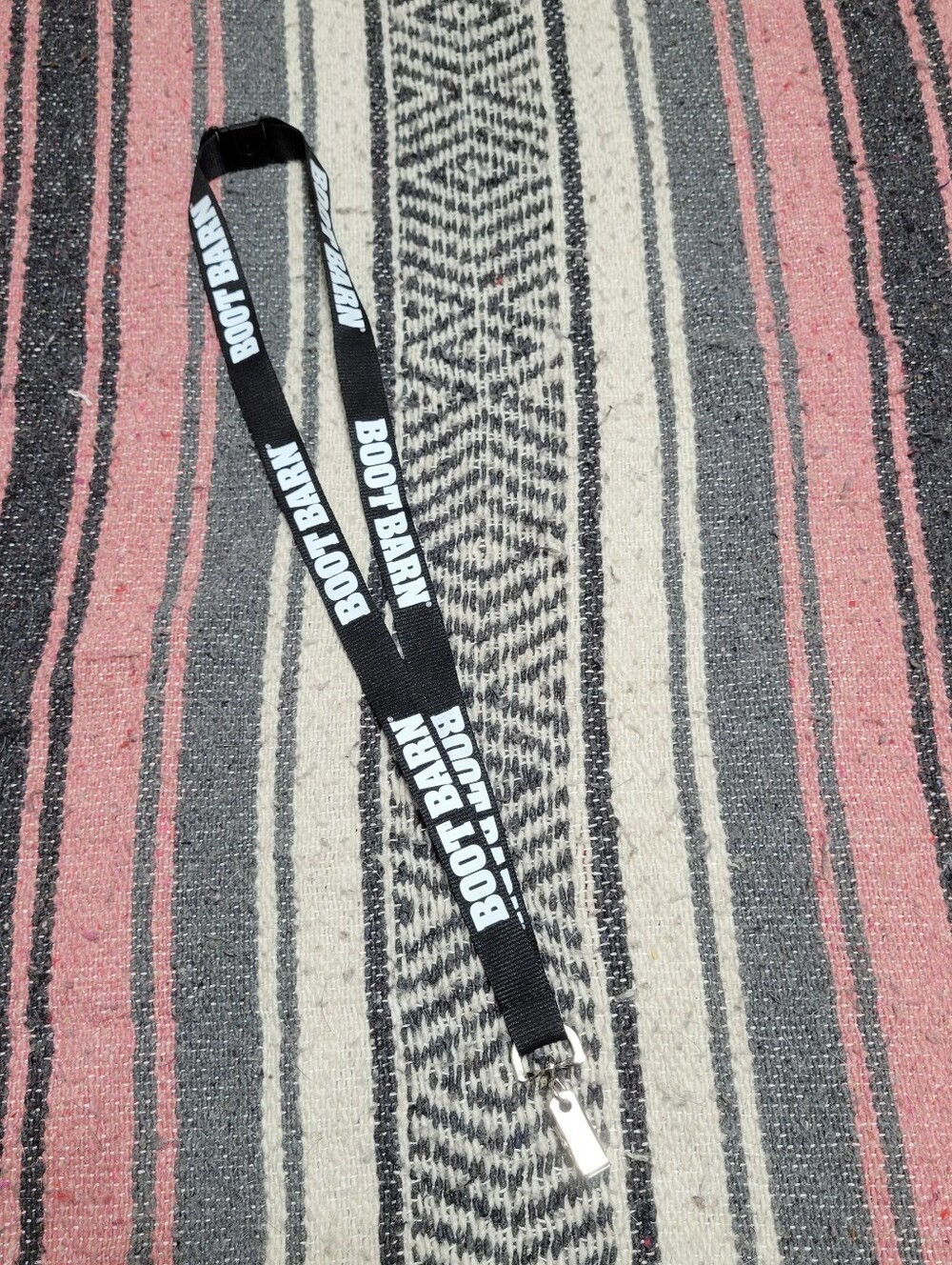 5/$15 boot barn lanyard